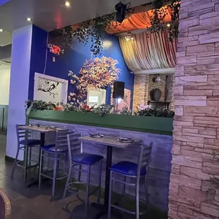 sushi and sashimi, interior