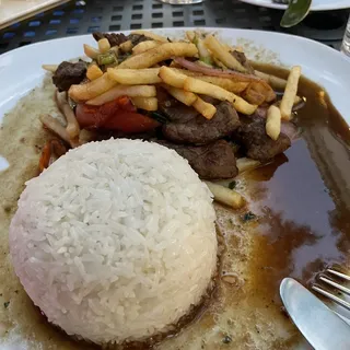 Lomo Saltado