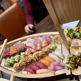 Love Boat for 2, Dragon Roll, Dancing Dragon Roll