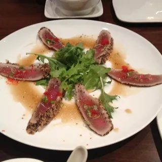 Black Pepper Tuna Tataki