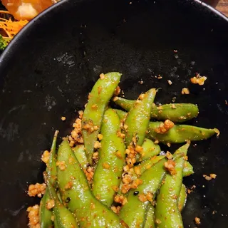 Spicy Garlic Edamame