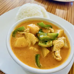 Yellow curry chicken - lunch