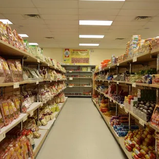 a grocery store aisle