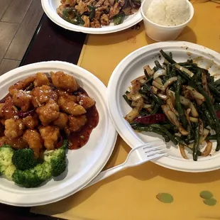 General tso chicken and spicy string beans