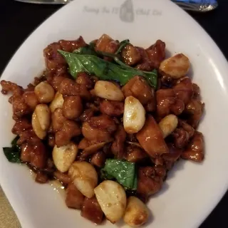 Taiwan Three Cups Chicken /