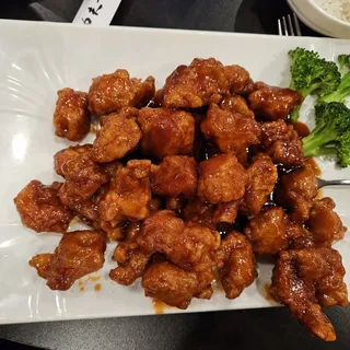 Golden Crispy Chicken /