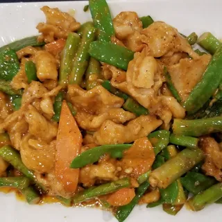 Thai Basil Chicken /