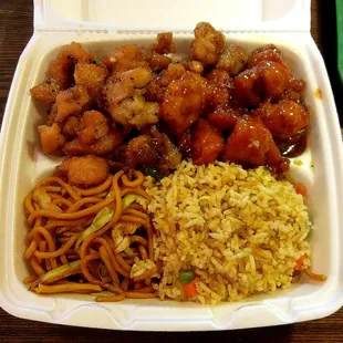 Black Pepper Chicken General Tso Chicken Lo Mein Rice