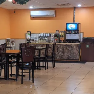 Drink station is open as of October 2020. Nice clean interior