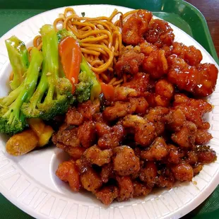 General Tso Chicken Black Pepper Chicken Mixed Veggies