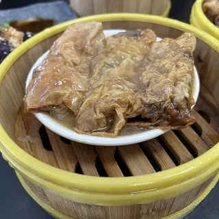 Steamed Bean Curd Rolls-
