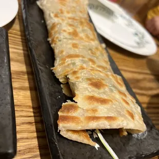 Scallion Pancake with Sliced Beef