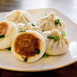Pan-Fried Pork Dumpling