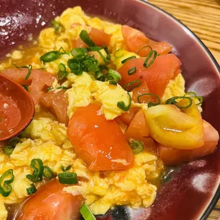 Stir-Fried Tomato and Eggs