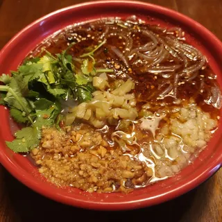 4. Thin Vermicelli Noodle in Chicken Broth