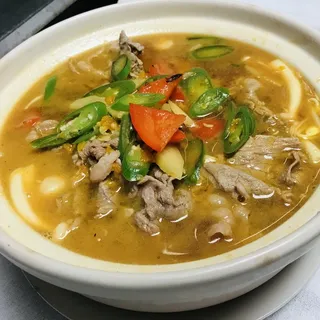 C12. Sour Soup with Beef