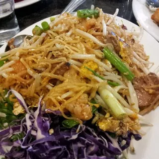 Combination Pad Thai