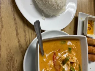 D E Thai Kitchen - Downtown