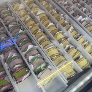 Ice cream macaroons