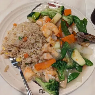 Shrimp with vegetables