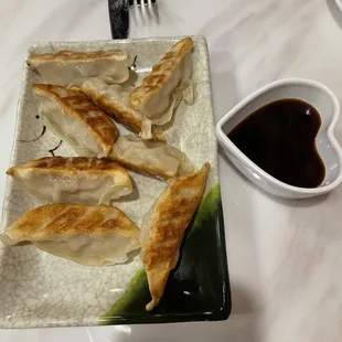 Fried pot stickers