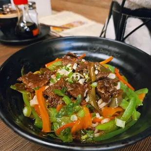 Pepper beef noodle (spicy)