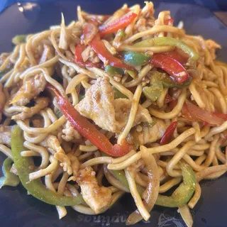 D8. Chicken Garlic Sauce Noodle