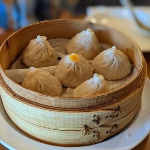 Crab and pork soup dumplings