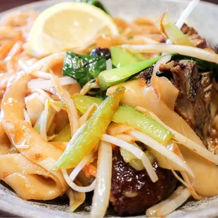 Roast Duck Stir-Fry Hand Cut Noodle