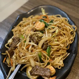 House special stir fried noodle ($10.98)
