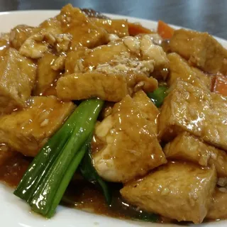 Braised Tofu with Scallion & Veggies