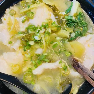 C6. Hot and Sour Soup Fish Soup