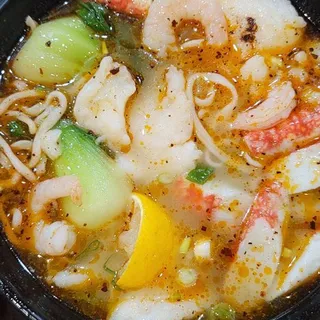 C8. Sea Food Noodle