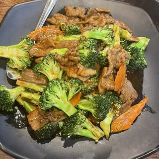 G3. Broccoli Beef