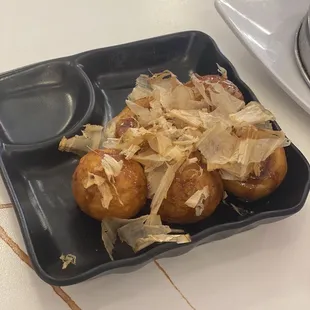 Takoyaki Octopus Ball (not very taste - they were squishy)