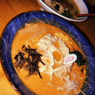 K2. Gyoza Ramen