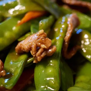 Beef w/ snow peas