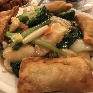 CM4. Seafood Chow Mein