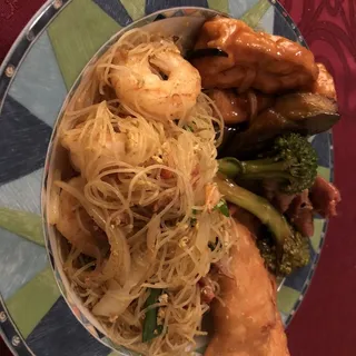 CF5. Singapore Rice Noodle with Curry