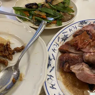 Black Mushroom with Snow Peas.