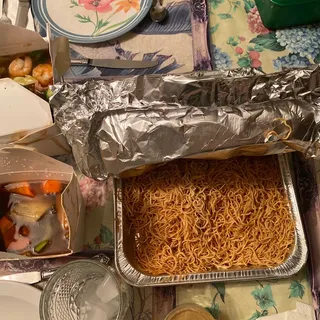 CM8. Crispy Gau Gee Mein