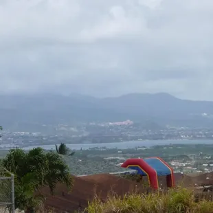 Looking out from under the tree..you can see Tripler off in the distance!