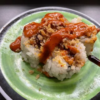 Salmon Golden Crunchy Roll* (4pcs)