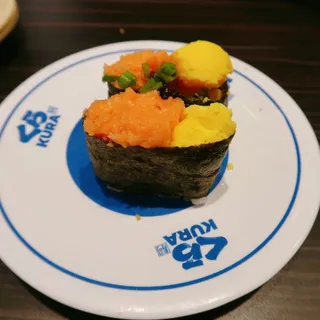 Salmon Yukhoe Gunkan*