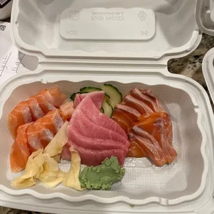 Sake belly, sake and O-Toro Sashimi