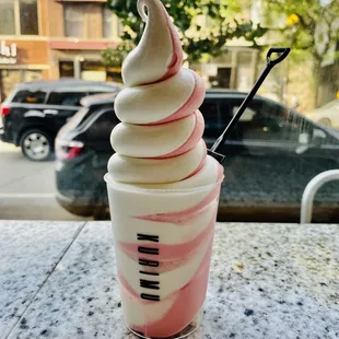 Kurimu swirl: Spanish guava and Hokkaido milk