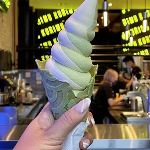 Matcha cone + kurimu swirl