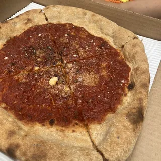 PIZZA IL RE (RED TOMATO PIZZA)