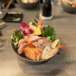 Chirashi bowl (dinner)