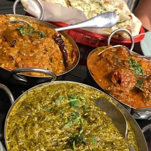 Garlic Naan, Bombay Alu, Goat Vindaloo, Saag Paneer